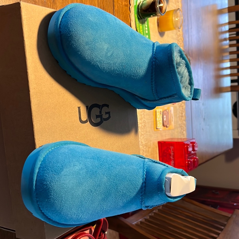 Uggs ultra mini boots